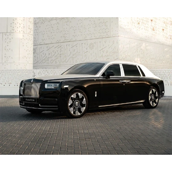 3-day rental: Rolls-Royce Phantom with dedicated chauffeur, daily service hours: 7:00–24:00.